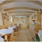 Alpenhof Garnihotel & Hotel apartamentowy