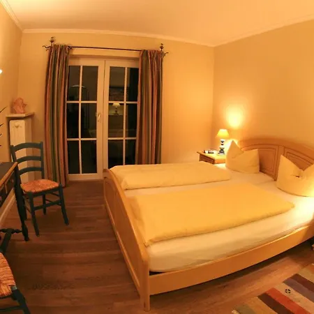 Alpenhof Garnihotel & Ferienwohnungen 3*