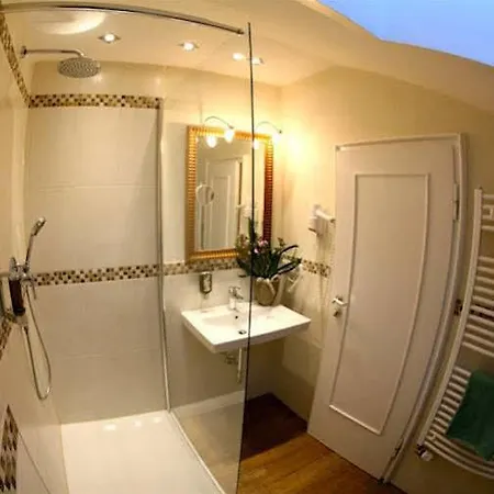 Alpenhof Garnihotel & Ferienwohnungen Aparthotel